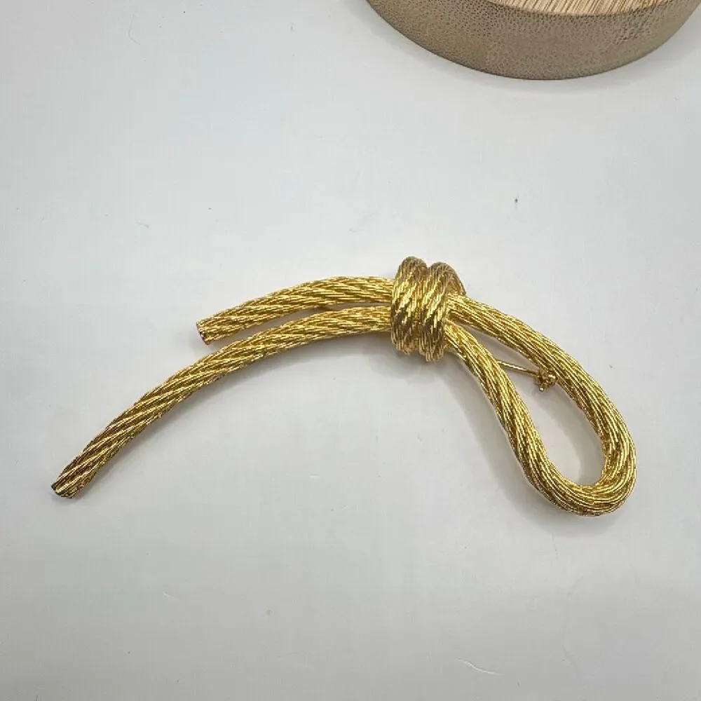 Vintage Christian Dior Gold Textured Rope Knot Brooch Pin Signed